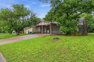 6305 Emerald Forest Dr, Austin, TX 78745 - Photo 2