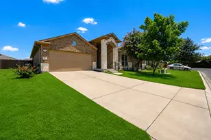 18717 Leigh Ln, Pflugerville, TX 78660 - Photo 2