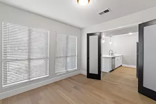 909 Reinli St, Austin, TX 78751 - Photo 16