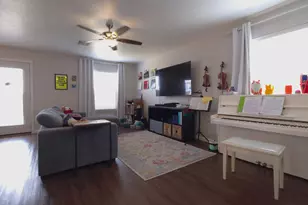 2405 Kale Dr, Austin, TX 78725 - Photo 2