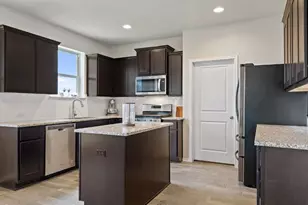 134 Goldfinch Dr, San Marcos, TX 78666 - Photo 4