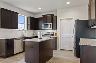 134 Goldfinch Dr, San Marcos, TX 78666 - Photo 4