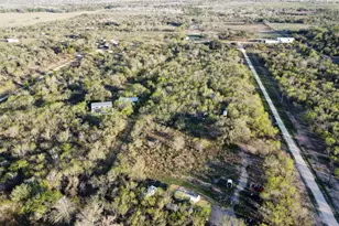 2209 Callihan Rd, Luling, TX 78648 - Photo 1