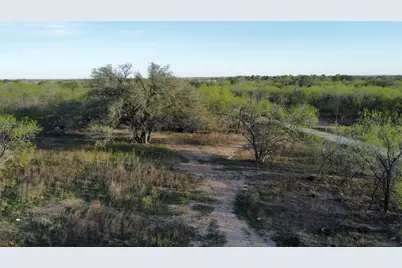 2209 Callihan Road, Luling, TX 78648 - Photo 4