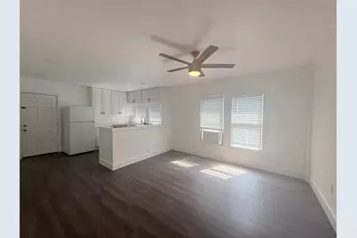 126 Smith Lane #E, San Marcos, TX 78666 - Photo 4