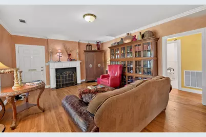 4214 Sinclair Avenue, Austin, TX 78756 - Photo 6