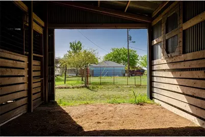 9800 Fm 150 Road W, Driftwood, TX 78619 - Photo 22