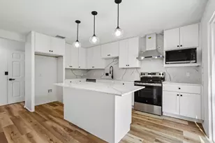 4504 Lyra Cir, Austin, TX 78744 - Photo 2