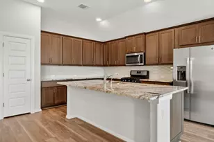 111 Joseph Hawkins Ln, Bastrop, TX 78602 - Photo 4