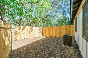 7600 Woodstone Cove, Austin, TX 78749 - Photo 24