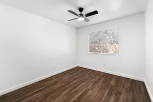 7600 Woodstone Cove, Austin, TX 78749 - Photo 16