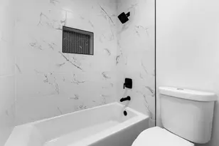7600 Woodstone Cove, Austin, TX 78749 - Photo 18