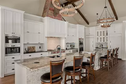 1450 Los Escondidos Street, Marble Falls, TX 78654 - Photo 14