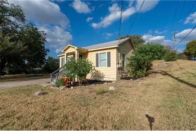 301 N Lewis Street, Round Rock, TX 78664 - Photo 1