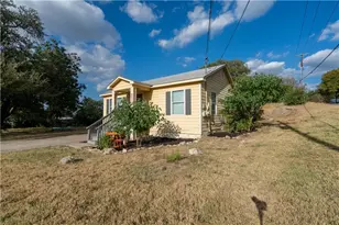 301 N Lewis St, Round Rock, TX 78664 - Photo 1