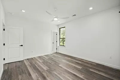 504 Walker Street, Smithville, TX 78957 - Photo 30