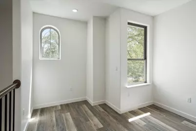 504 Walker Street, Smithville, TX 78957 - Photo 26