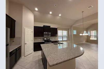 633 Peregrine Way, Leander, TX 78641 - Photo 2