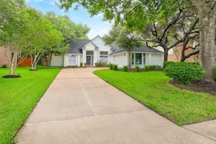 2025 St Andrews Dr, Round Rock, TX 78664 - Photo 2