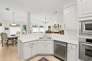 2025 St Andrews Dr, Round Rock, TX 78664 - Photo 14