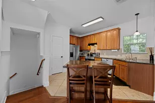 1402 Parker Ln, Austin, TX 78741 - Photo 8