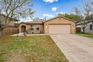 157 Fall Creek Dr, Kyle, TX 78640 - Photo 2