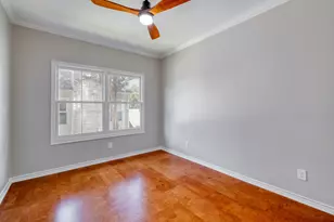 1204 W 39th St, Austin, TX 78756 - Photo 24