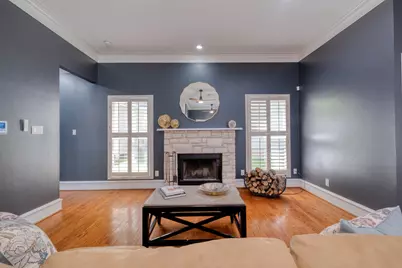 1204 W 39th Street, Austin, TX 78756 - Photo 12