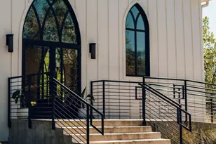 2405 E 16th St, Austin, TX 78702 - Photo 1