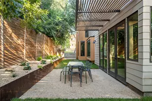1102 Charlotte St, Austin, TX 78703 - Photo 4