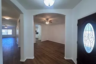 12720 Waynespur Ln, Elgin, TX 78621 - Photo 2