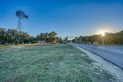 137 Falling Oak Dr Drive, Blanco, TX 78606 - Photo 1