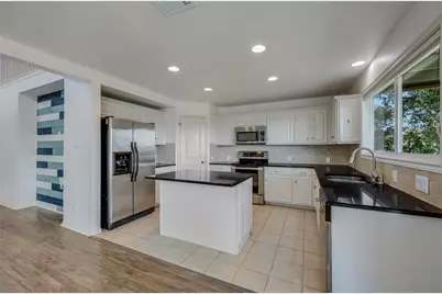 445 Venture Boulevard S, Point Venture, TX 78645 - Photo 10