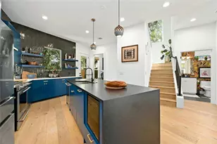 1187 Oak Grove Ave, Austin, TX 78702 - Photo 2