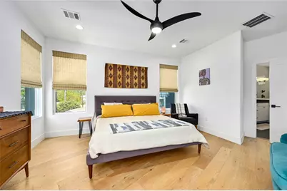 1187 Oak Grove Avenue, Austin, TX 78702 - Photo 12