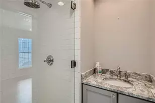 612 Blanco St, Austin, TX 78703 - Photo 8