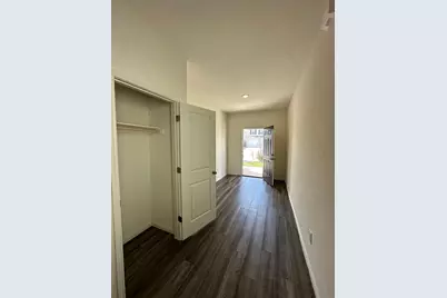 114 Aoudad Road, Hutto, TX 78634 - Photo 2