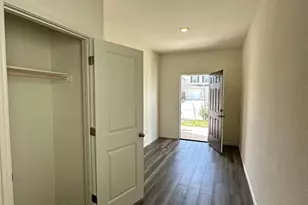 114 Aoudad Rd, Hutto, TX 78634 - Photo 2