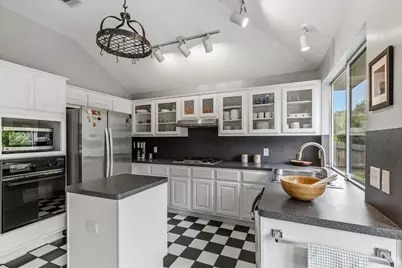 8110 Castle Peak Trail, Austin, TX 78726 - Photo 6