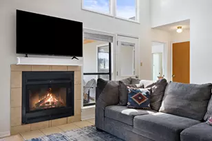 102 Pitchfork Dr, Johnson City, TX 78636 - Photo 4