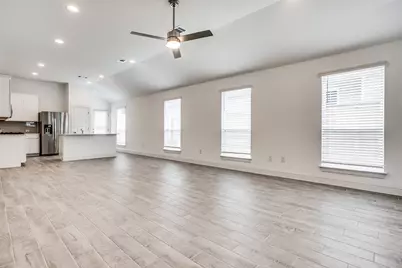 11301 Lago De Garda Drive, Austin, TX 78747 - Photo 8