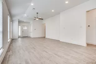11301 Lago de Garda Dr, Austin, TX 78747 - Photo 6