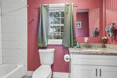 606 E Pecan Street, Taylor, TX 76574 - Photo 18