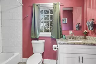 606 E Pecan St, Taylor, TX 76574 - Photo 18