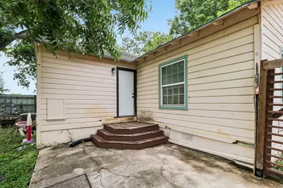 606 E Pecan Street, Taylor, TX 76574 - Photo 26