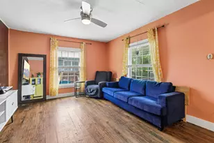 606 E Pecan St, Taylor, TX 76574 - Photo 6