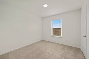 284 Feathers St, Jarrell, TX 76537 - Photo 16