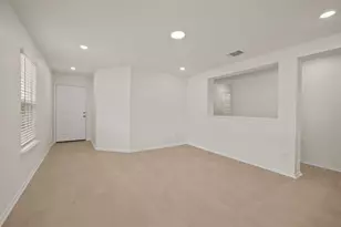 284 Feathers St, Jarrell, TX 76537 - Photo 6