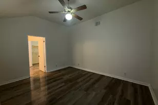 5807 Teri Rd, Austin, TX 78744 - Photo 14