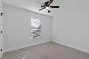 556 E 19th St, Georgetown, TX 78626 - Photo 26